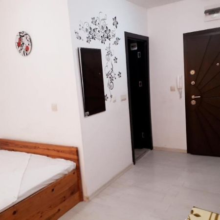 Ruse Central Studio Exterior foto